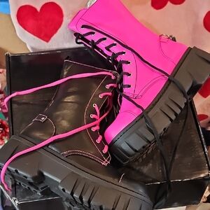 NIB Dolls Kill Current Mood Missmatched Pink and Black Combat Boots